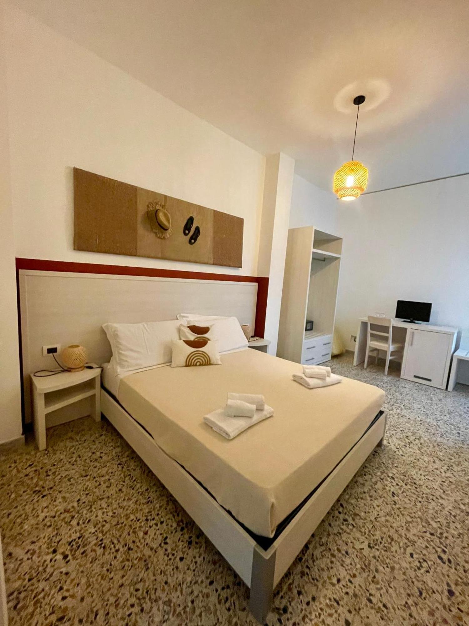 Hotel Maluentu Putzu Idu Exterior foto